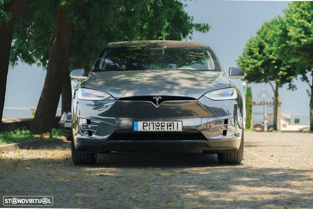 Tesla Model X Standard Range - 2