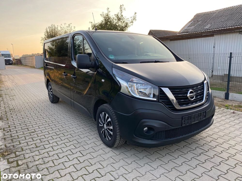 Nissan nv300 - 3