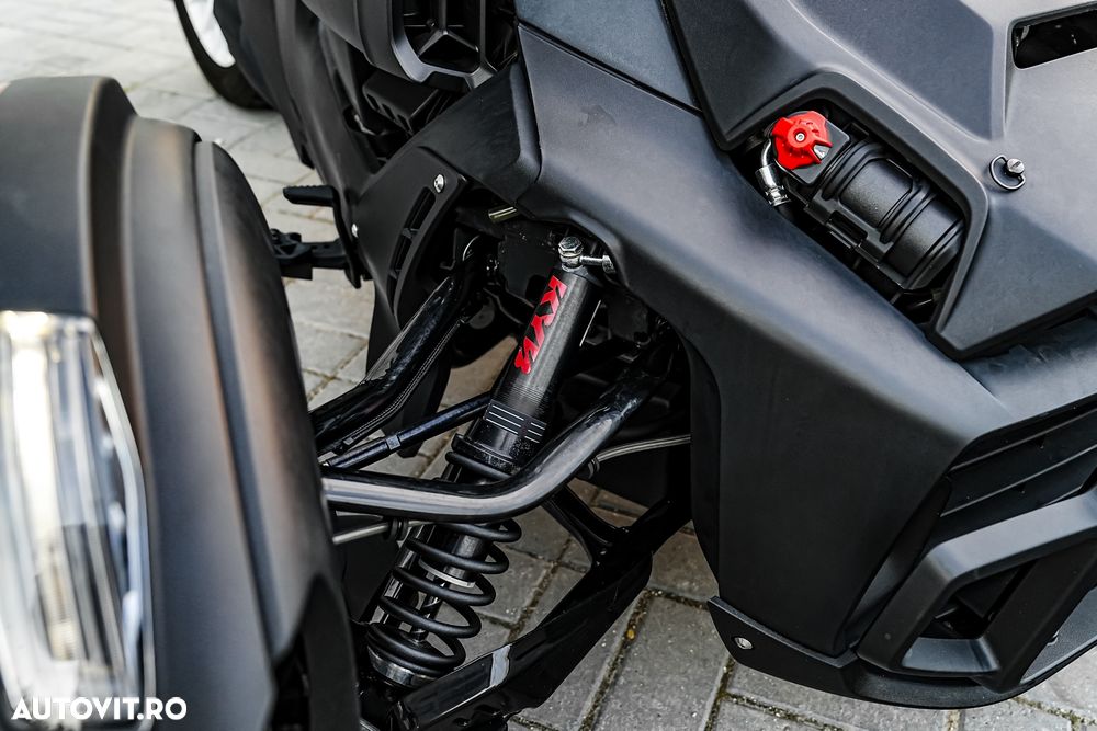 Can-Am Ryker 900 - 22