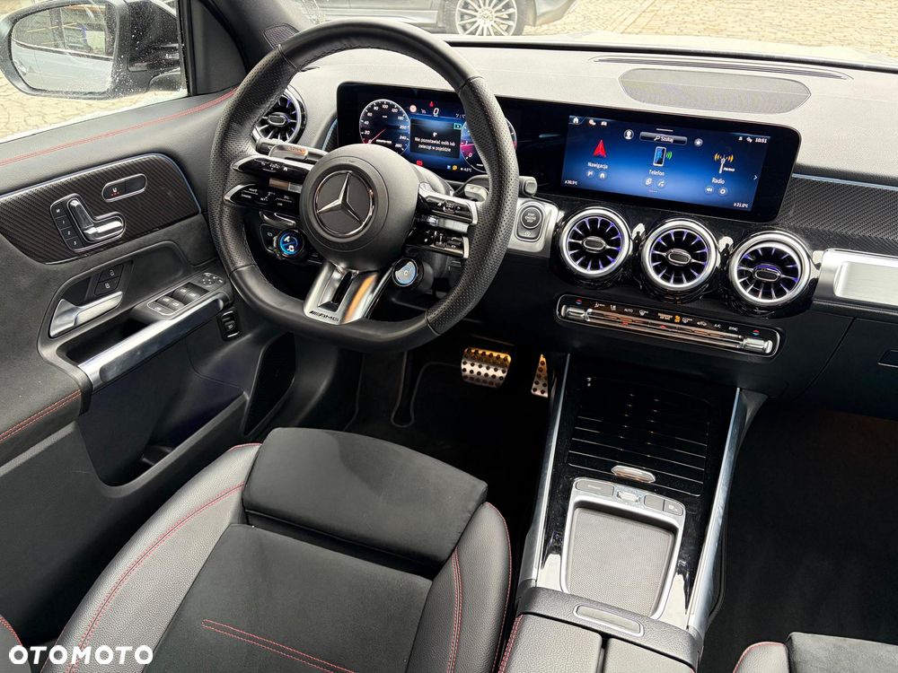 Mercedes-Benz GLB - 17