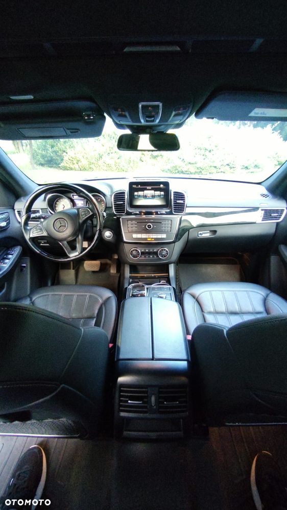 Mercedes-Benz GLS - 7