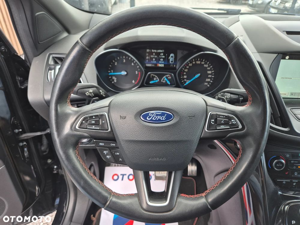 Ford Kuga 2.0 TDCi 4x4 ST-Line - 36