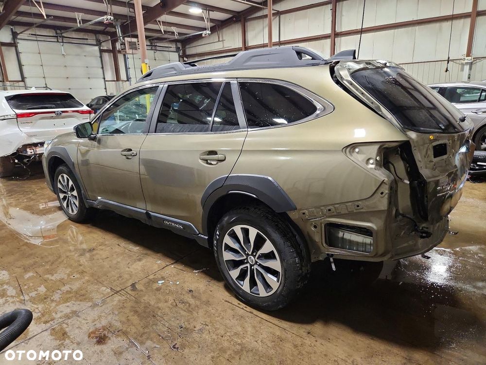 Subaru Outback - 3