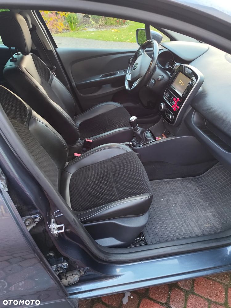 Renault Clio - 6