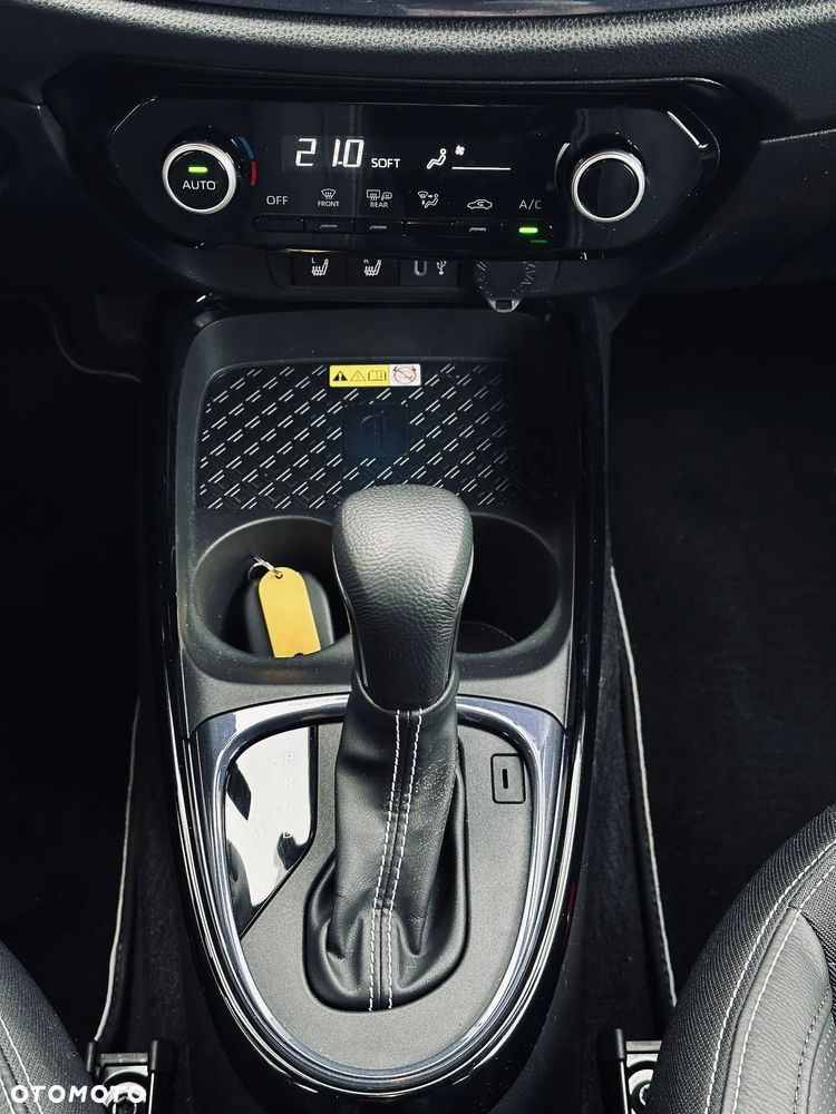 Toyota Aygo X 1.0 VVT-i JBL CVT - 26