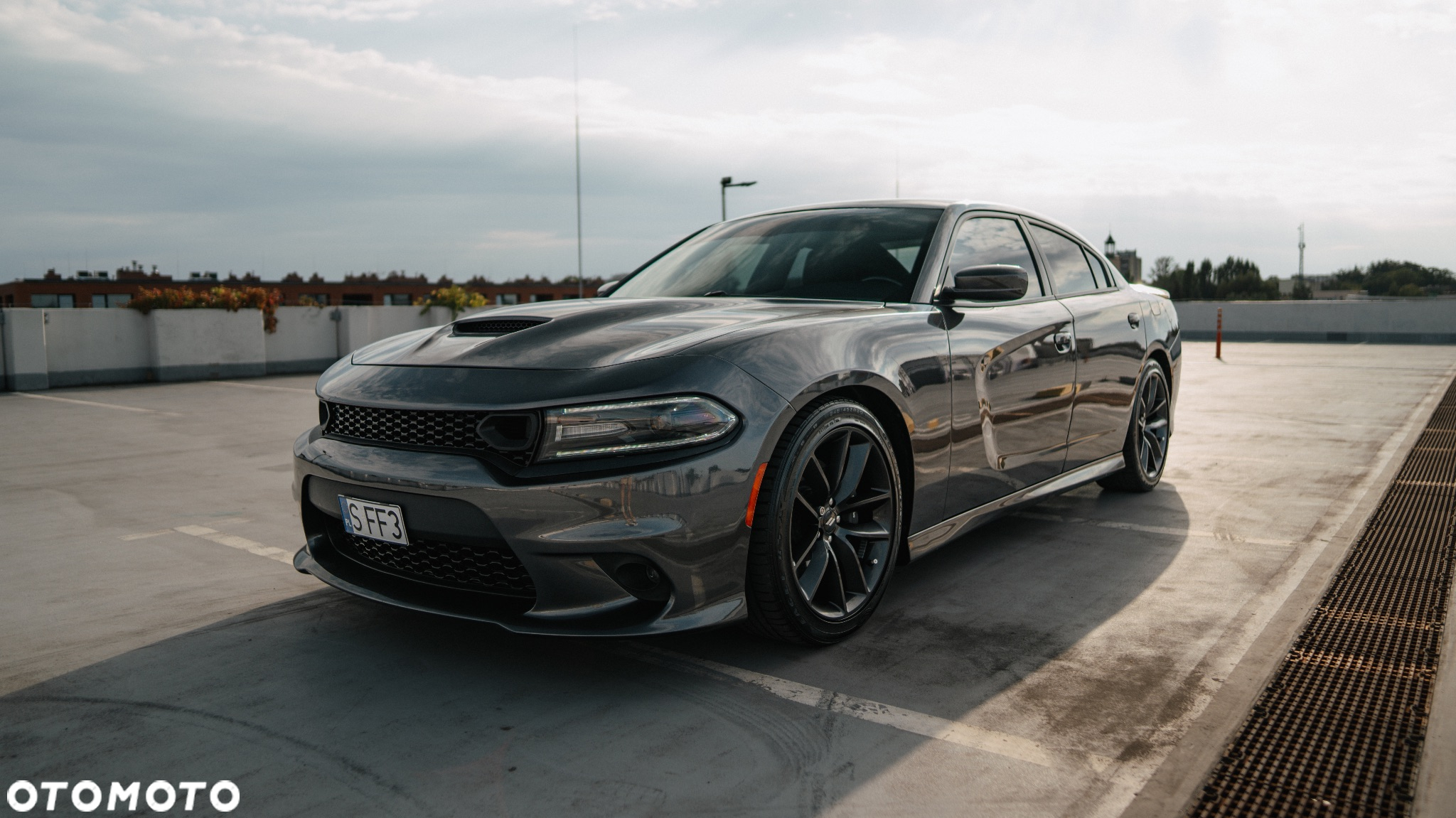 Dodge Charger 5.7 R/T - 2