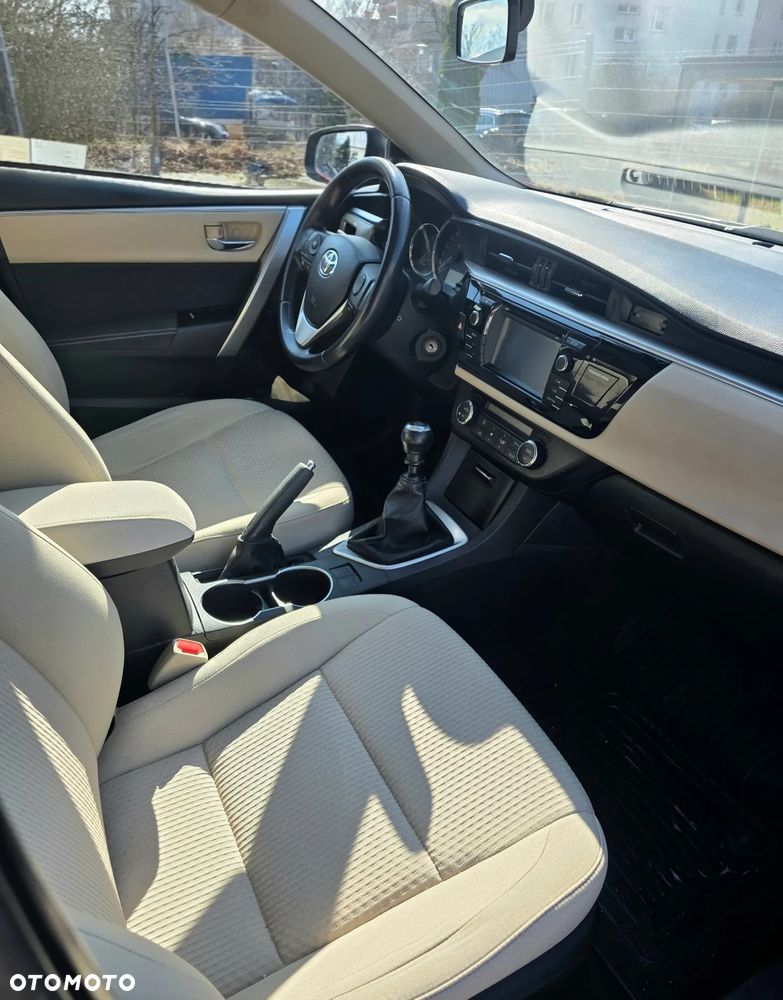 Toyota Corolla 1.6 Prestige - 10