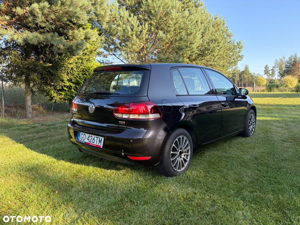 Volkswagen Golf 1.6 TDI Highline - 8