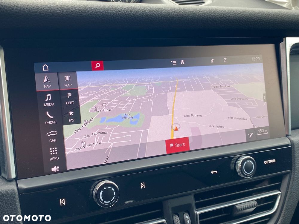 Porsche Macan Standard - 17