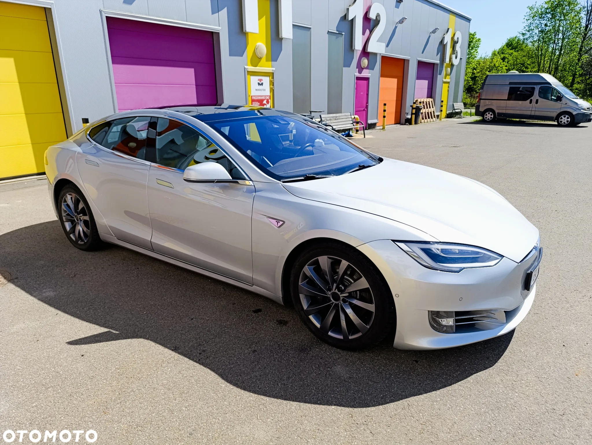 Tesla Model S Long Range Plus - 13