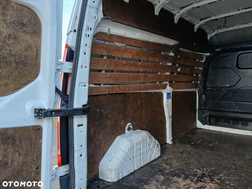 Ford TRANSIT CUSTOM - 25