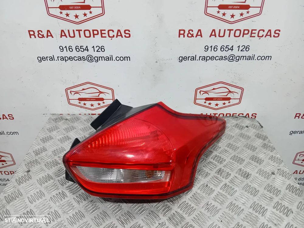 Farolins Direito Esquerdo Ford Focus MK3 III Carro Original - 4