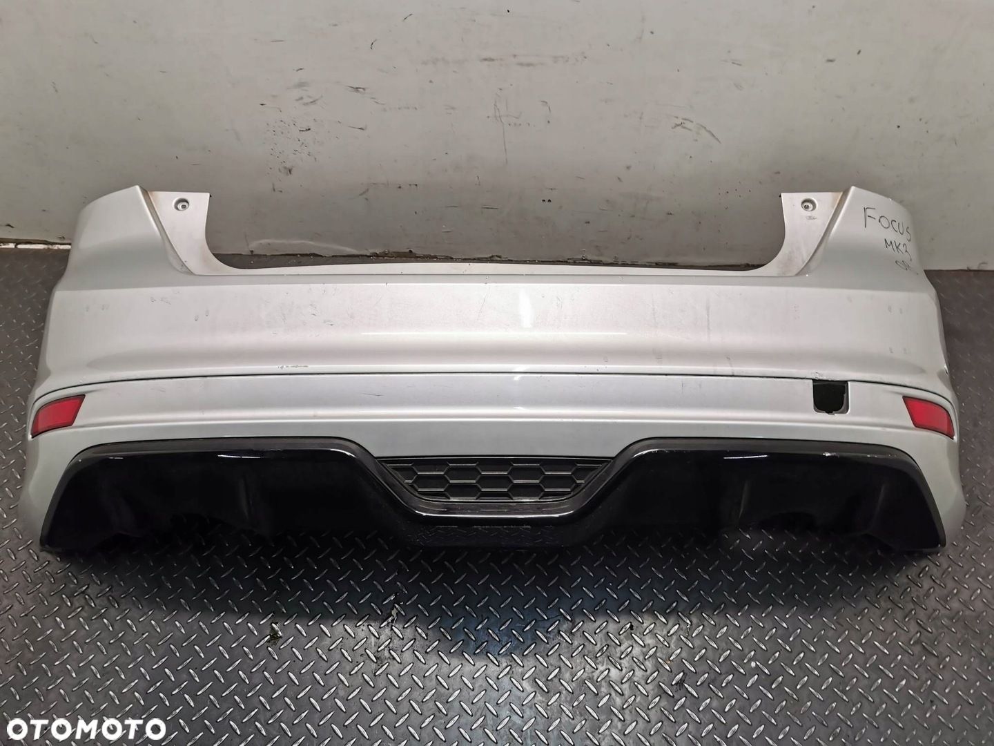 ZDERZAK TYL FOCUS MK3 5B HB ST LINE KOD OB - 1