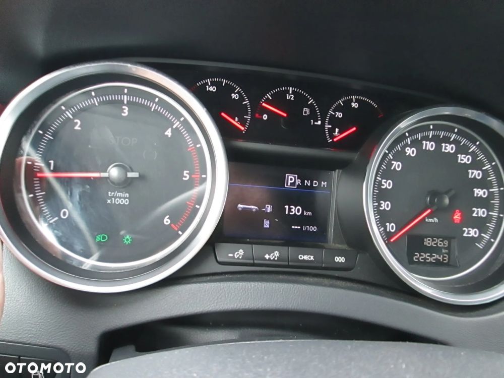 Peugeot 508 HDi FAP 160 Automatik Style - 32