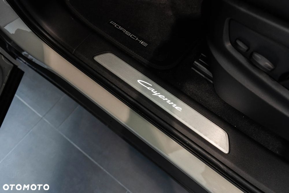 Porsche Cayenne E-Hybrid PHEV - 29