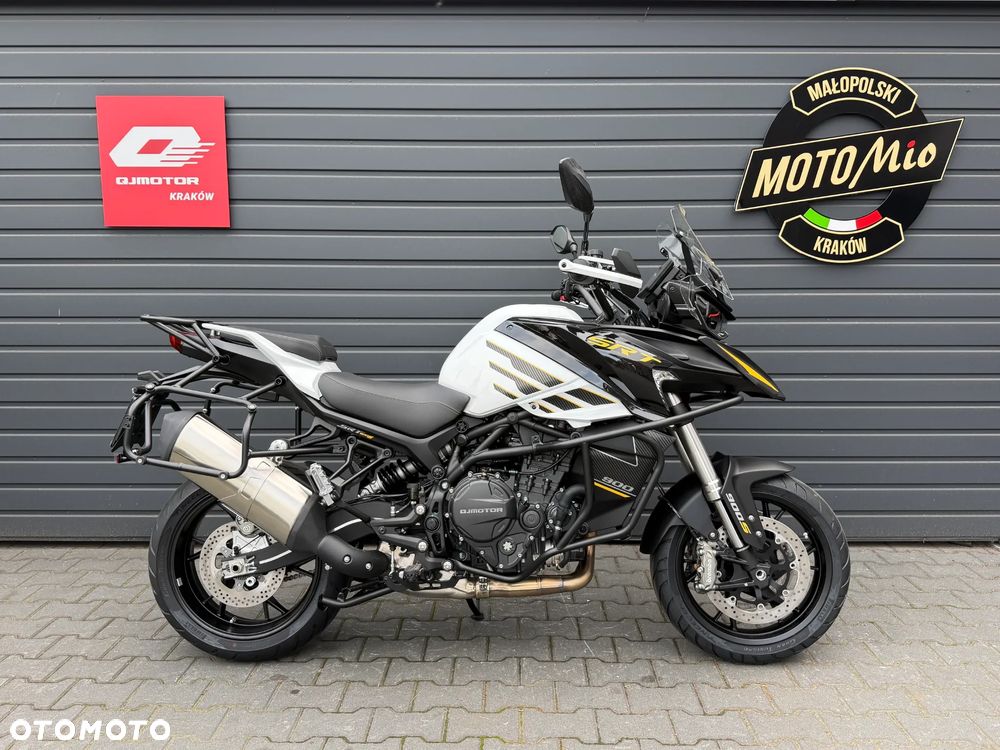 QJMOTOR SRT900S - 4