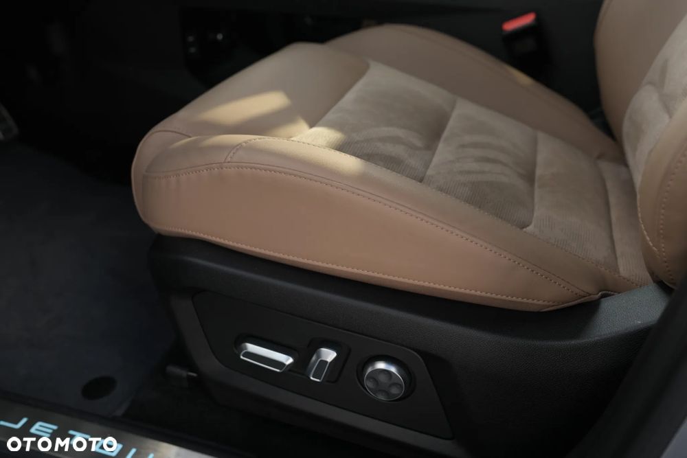 Jetour Traveller - 15