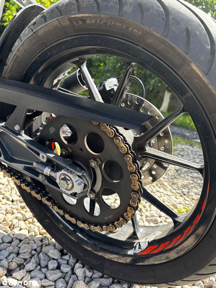 KTM Duke 125 - 9