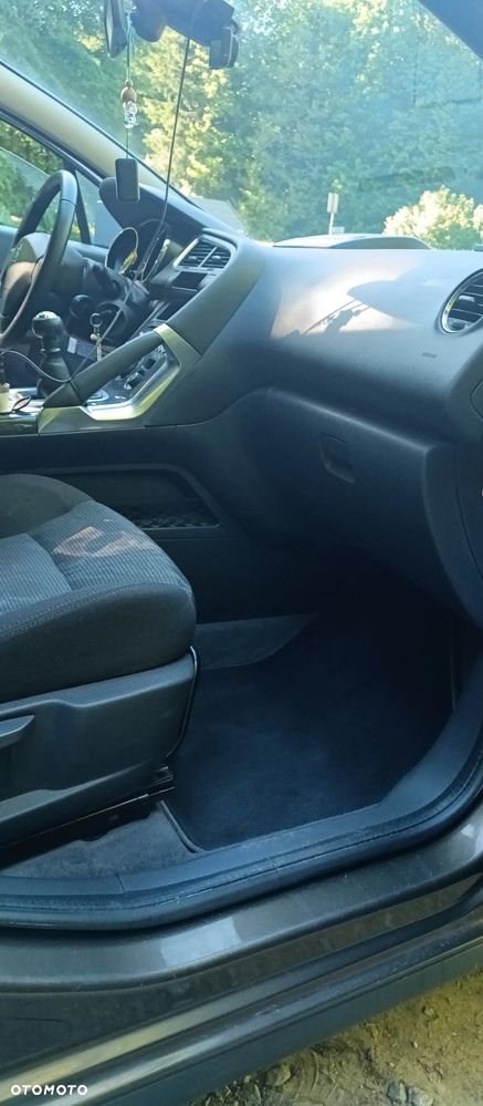 Peugeot 3008 1.6 Premium - 18