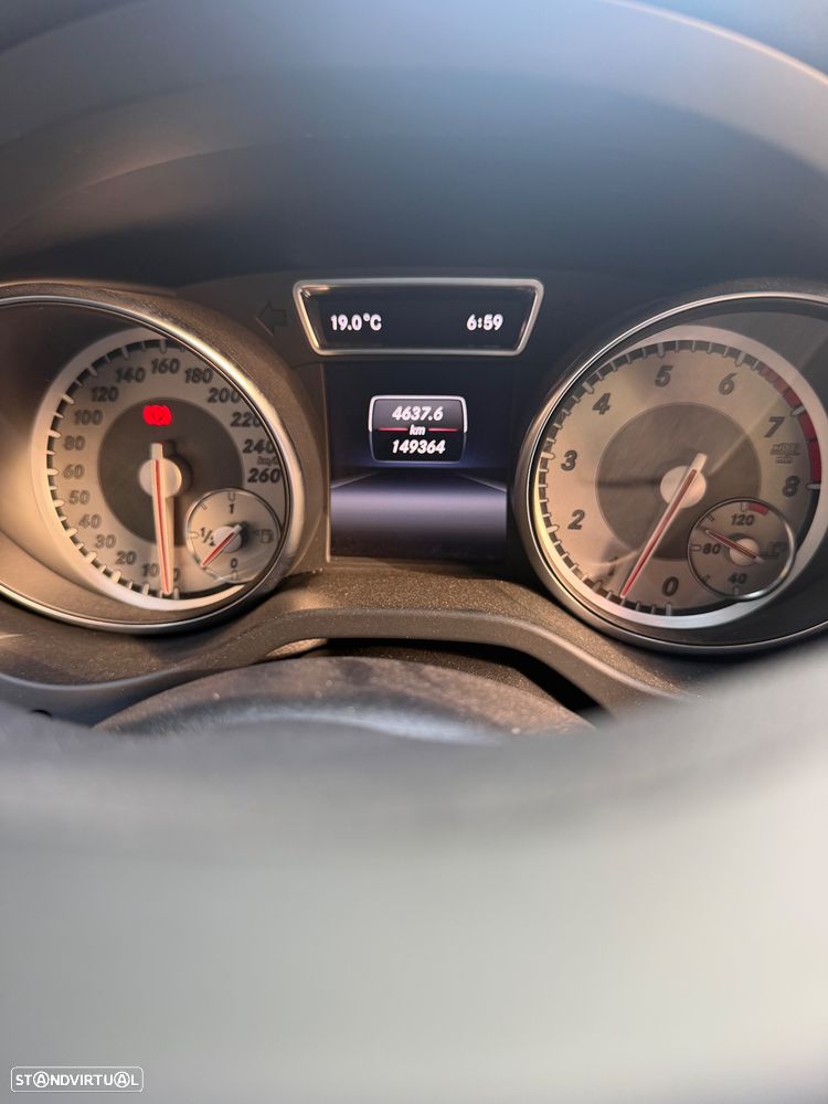 Mercedes-Benz CLA 180 Standard - 15