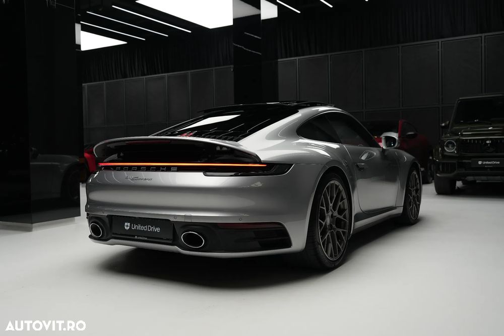 Porsche 911 Carrera PDK - 32