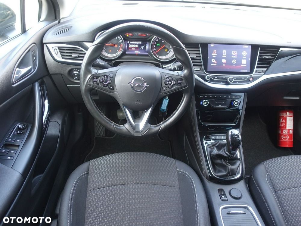 Opel Astra 1.4 Turbo Start/Stop Innovation - 11