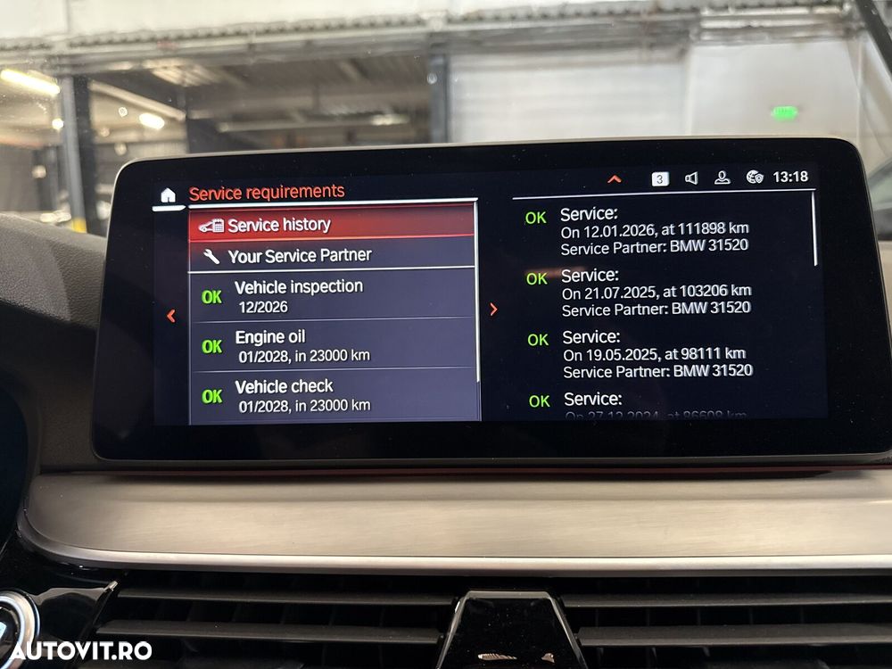 BMW Seria 5 530d xDrive AT MHEV - 12