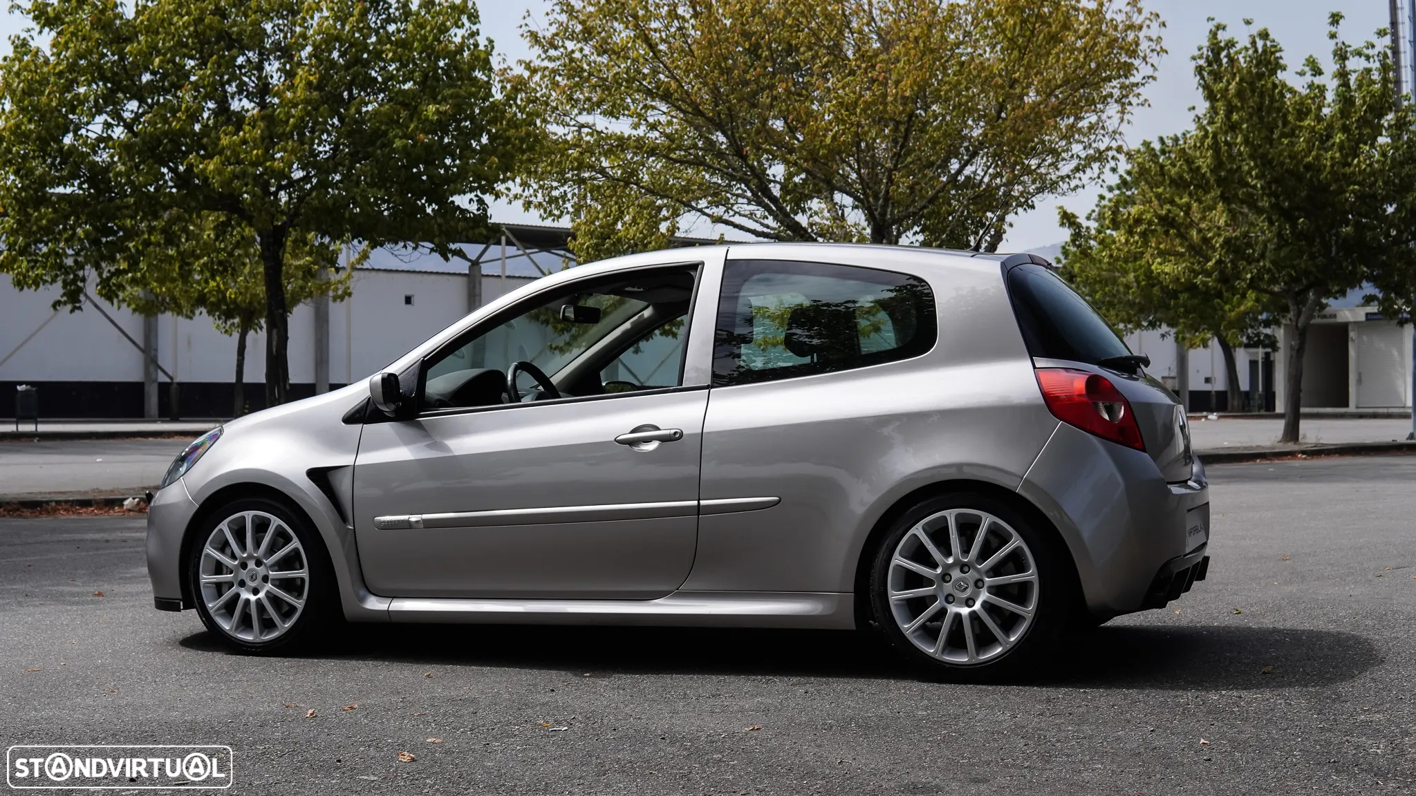 Renault Clio 2.0 16V Sport - 26