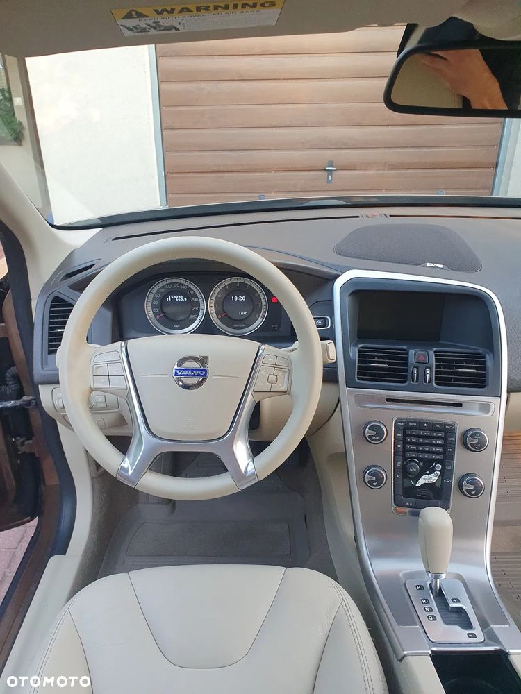 Volvo XC 60 - 8