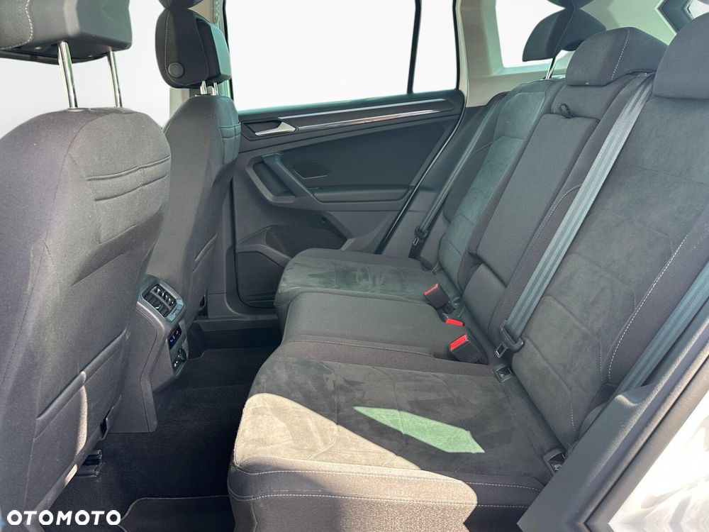 Volkswagen Tiguan 1.5 eTSI Elegance DSG - 11