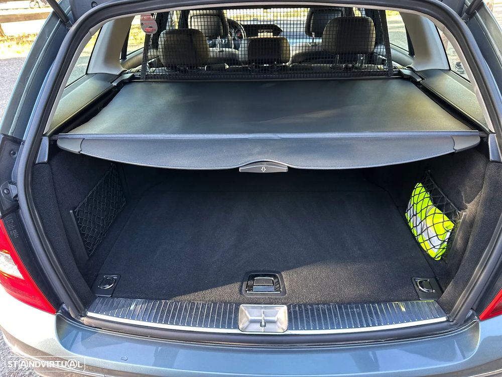 Mercedes-Benz C 220 Station CDI DPF (BlueEFFICIENCY) Avantgarde - 29
