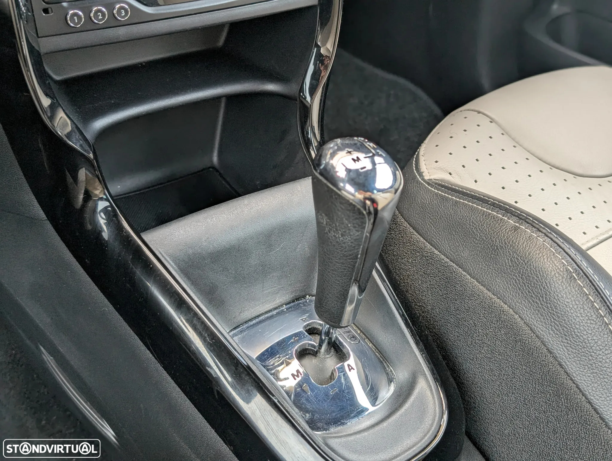 Citroën DS3 1.4 e-HDi Chic CMP - 9