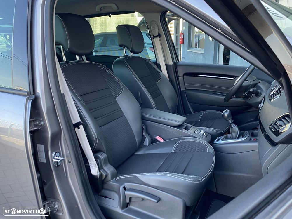 Renault Scénic 1.5 dCi Bose Edtion SS - 6