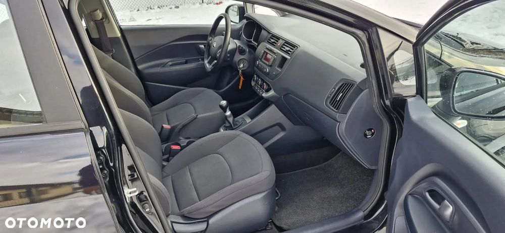 Kia Rio 1.2 Dream Team Edition - 8