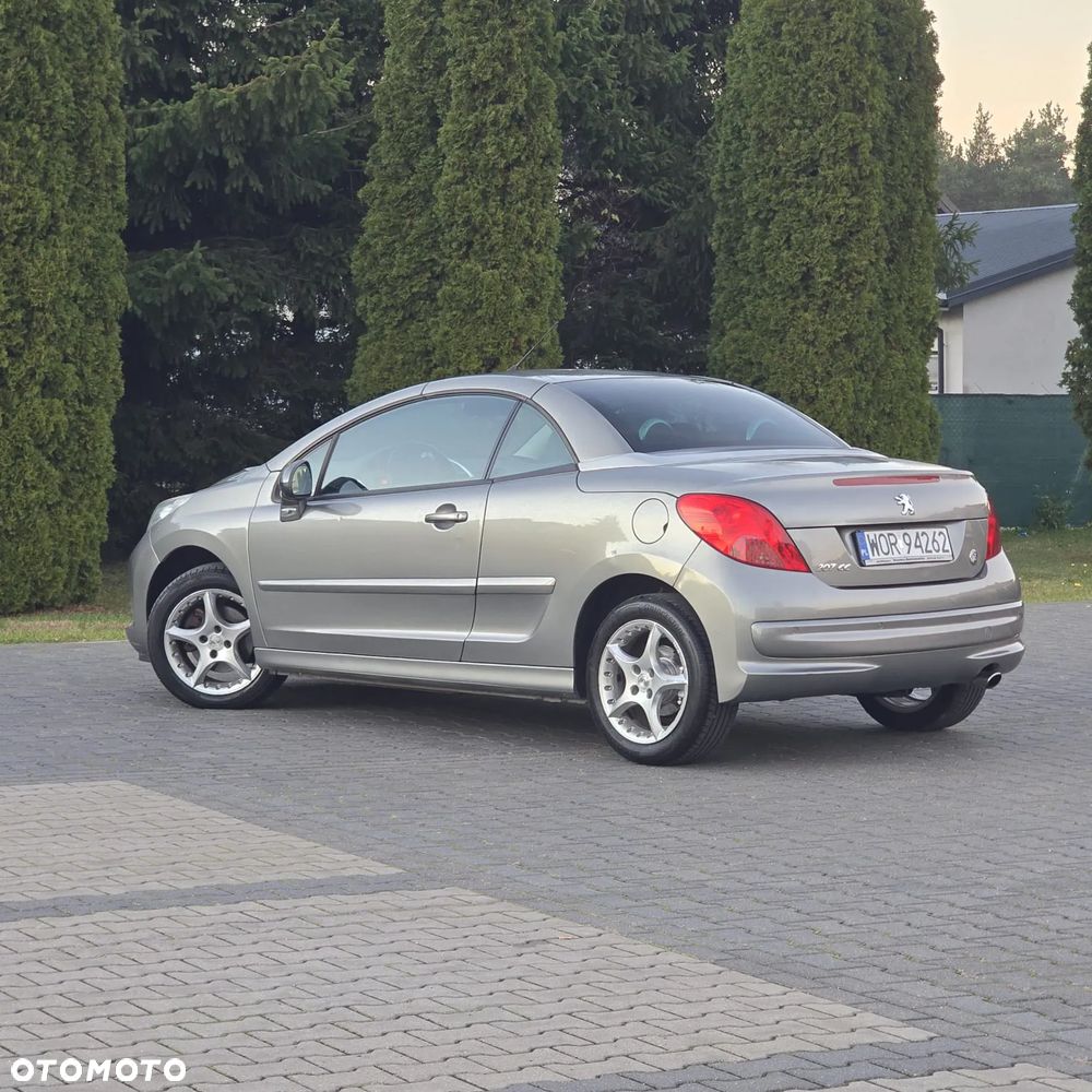 Peugeot 207 CC 120 VTi Roland Garros - 10