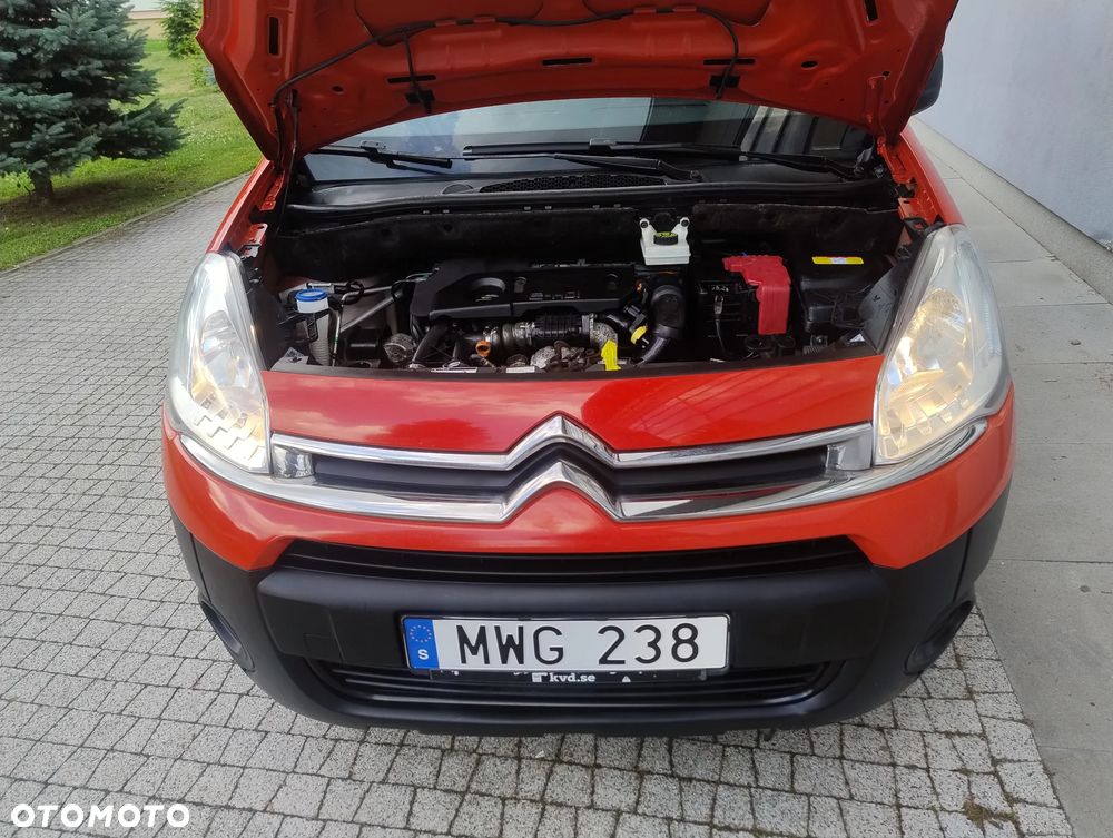 Citroën BERLINGO PO LIFT 1.6 HDI (90KM) 5-BIEGÓW LONG (L2H1) KLIMA STAN IDEALNY SUPER OPCJA 100% BEZWYPADKOWY SERWIS KM NIE MA RDZY ! ! ! - 24