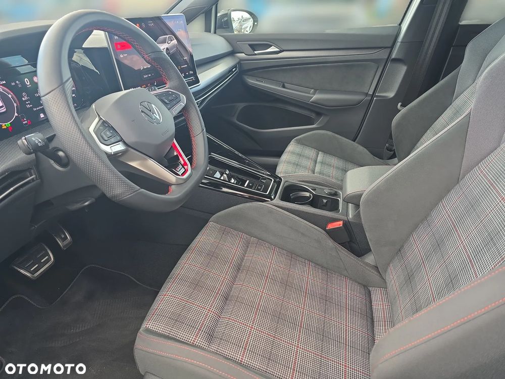 Volkswagen Golf - 12