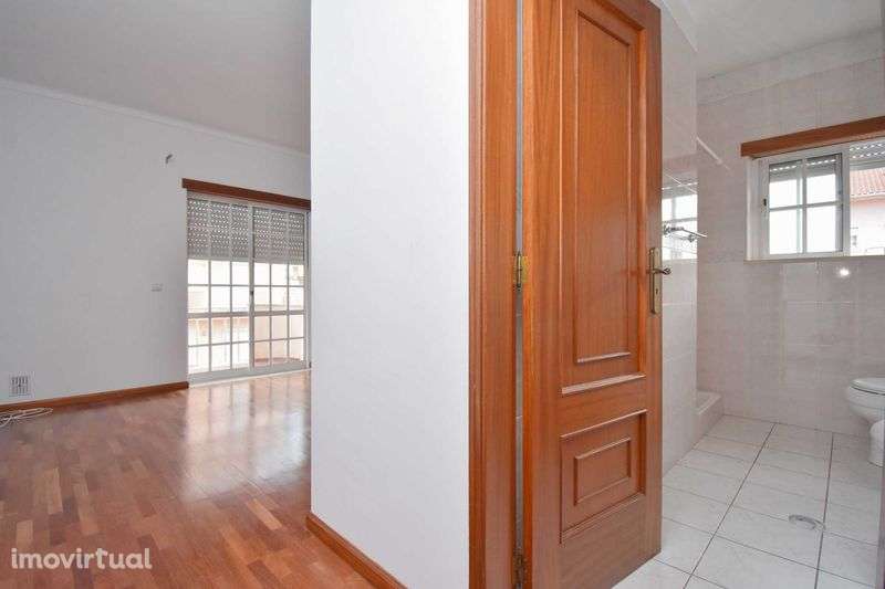 Apartamento T3 para arrendamento em Lousã - Grande imagem: 4/12