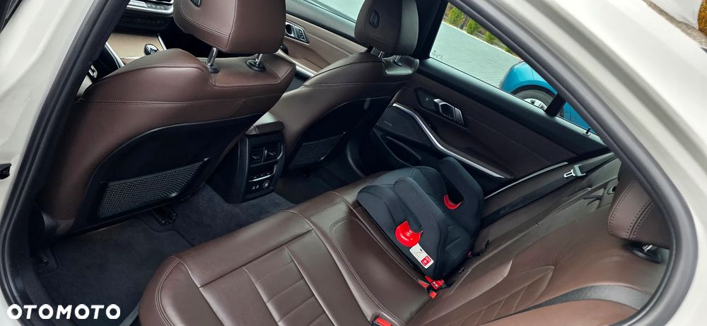 BMW Seria 3 - 17