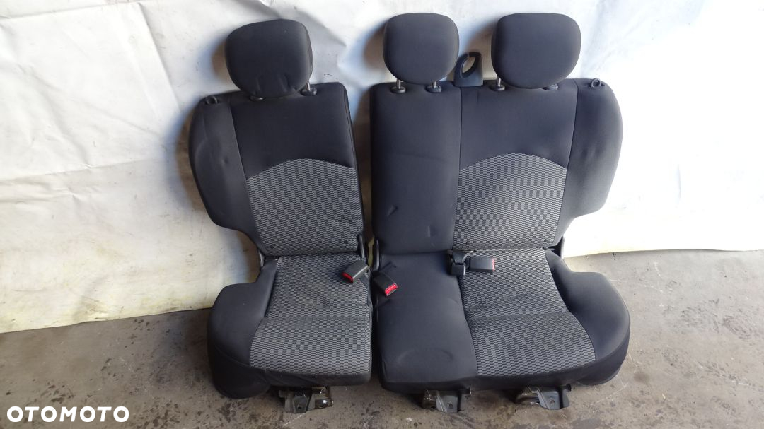 FOTELE KOMPLET NISSAN MICRA K13 - 2