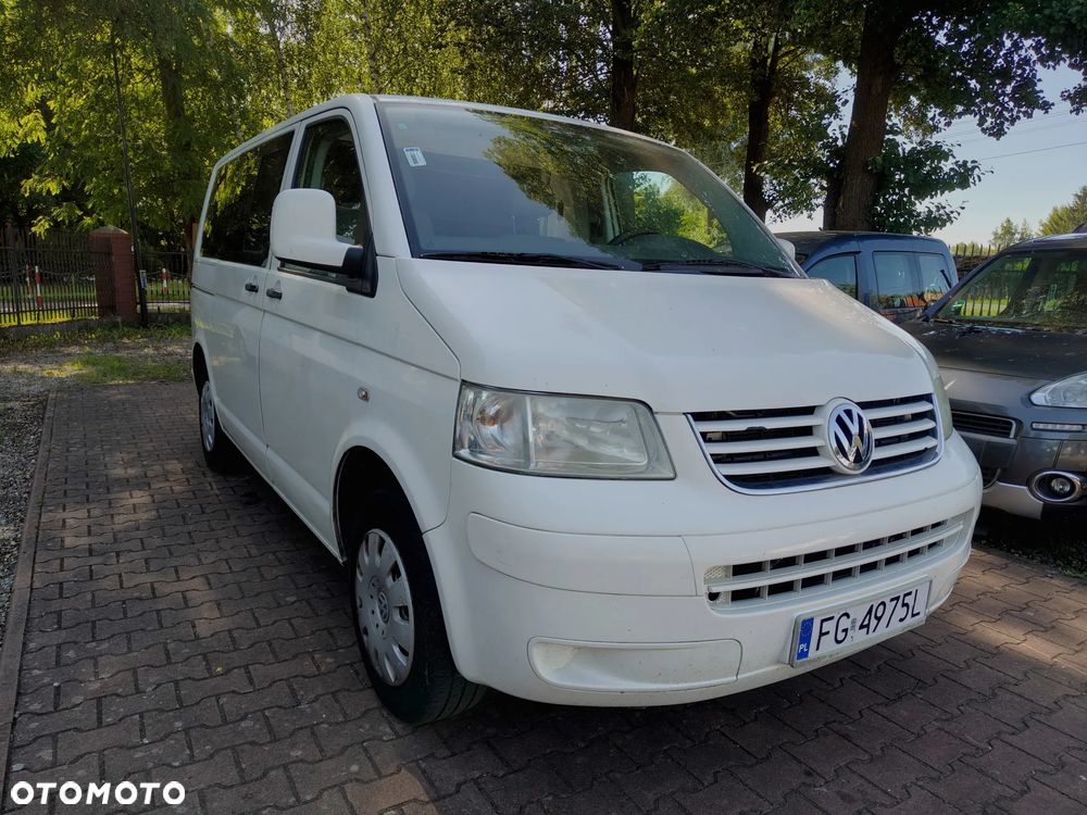 Volkswagen Transporter - 1