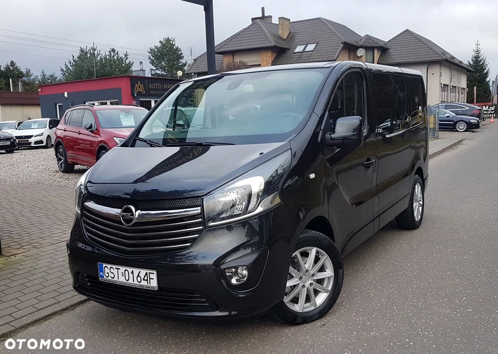 Opel Vivaro - 1