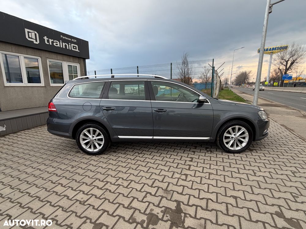 Volkswagen Passat 2.0 TDI BlueMotion Technology Highline - 39