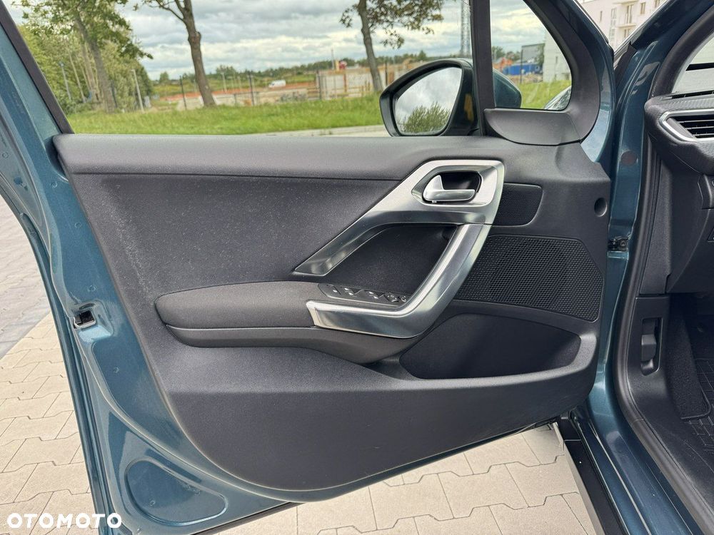 Peugeot 2008 PureTech 110 Stop&Start EAT6 Allure - 16