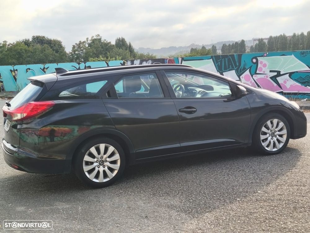 Honda Civic Tourer 1.6 i-DTEC Executive Navi - 4