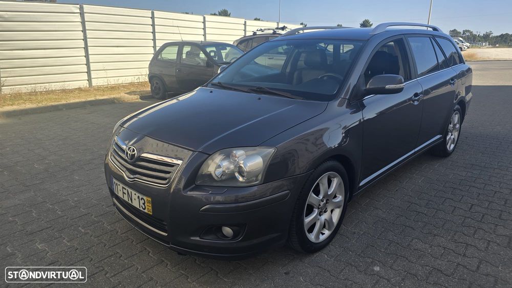 Toyota Avensis SW 2.0 D-4D - 4