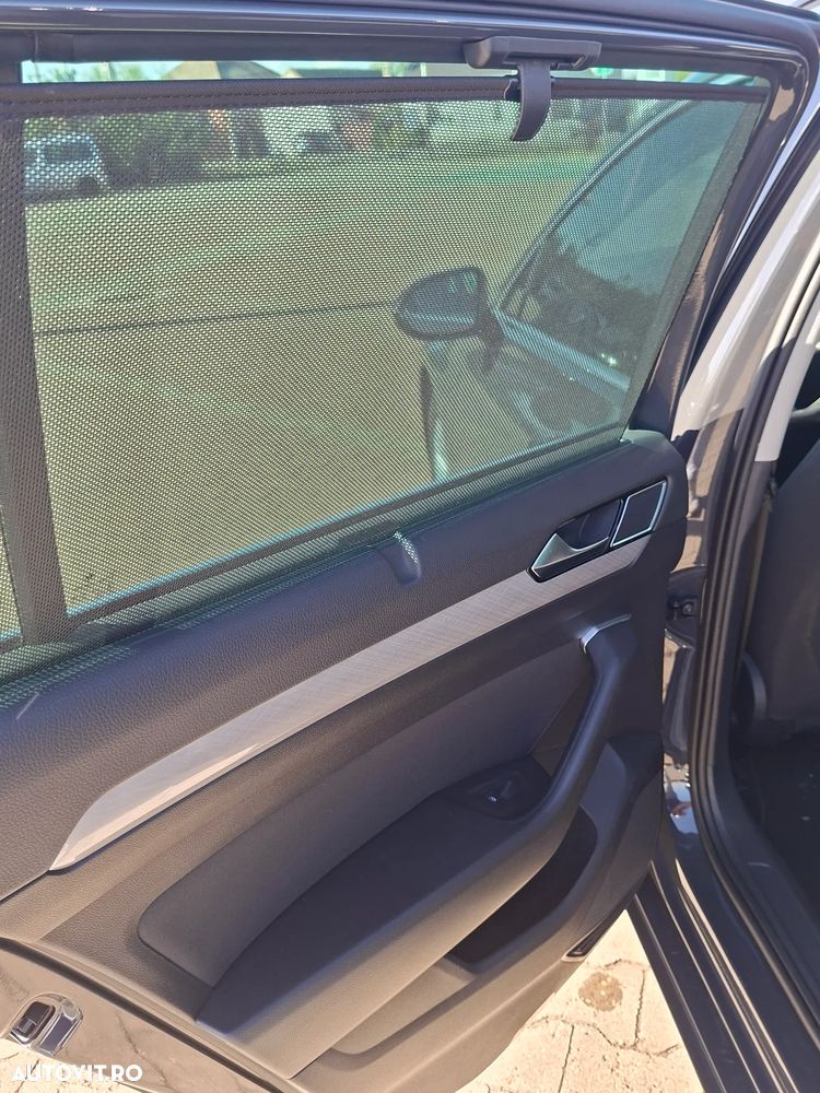 Volkswagen Passat 2.0 TDI SCR DSG Comfortline - 9