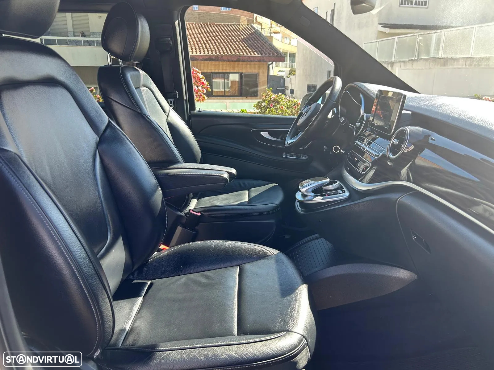 Mercedes-Benz V 250 d Longo Avantgarde - 24