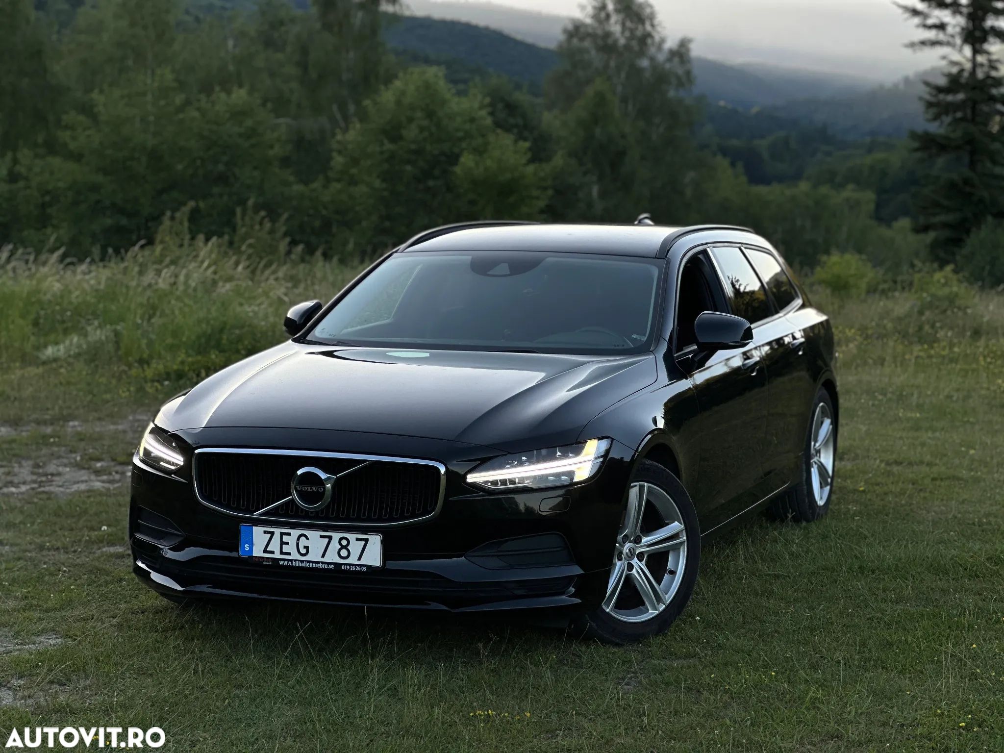 Volvo V90 D3 Geartronic Momentum - 1