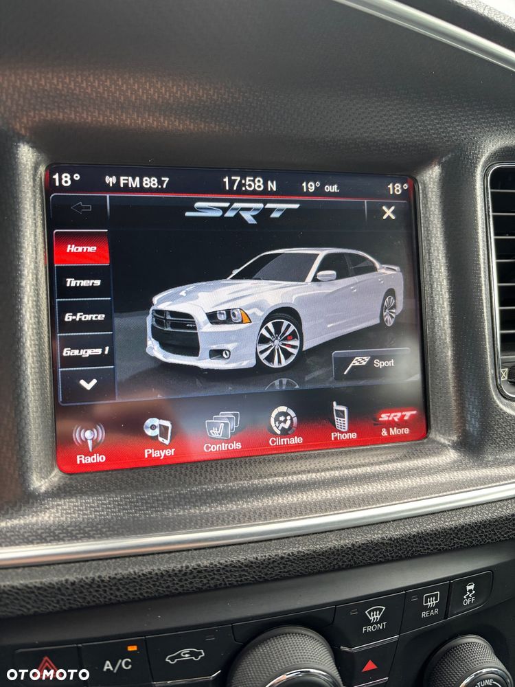 Dodge Charger 5.7 V8 RT - 27